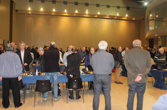 http://en.chessbase.com/Portals/4/files/news/2015/events/worldsenior/worldsenior17.jpg